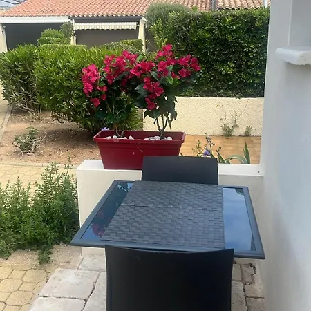 Begood'iz Naturiste Independant Au Calme Au Coeur Du Village Agde