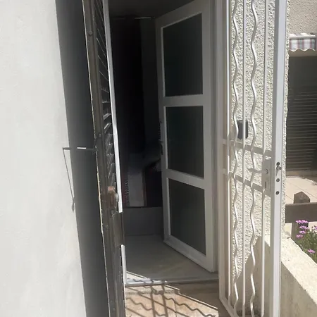 Konukevi Begood'iz Naturiste Independant Au Calme Au Coeur Du Village Agde